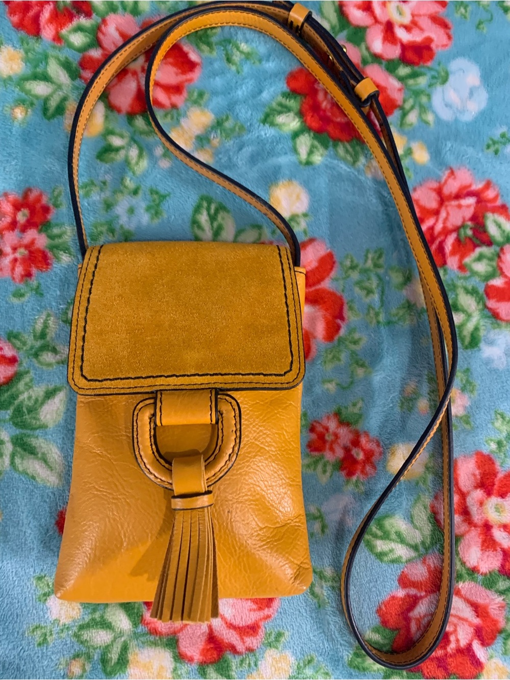 Fossil Bobbie Mustard Leather and Suede Crossbody Phone Bag with Tassel
